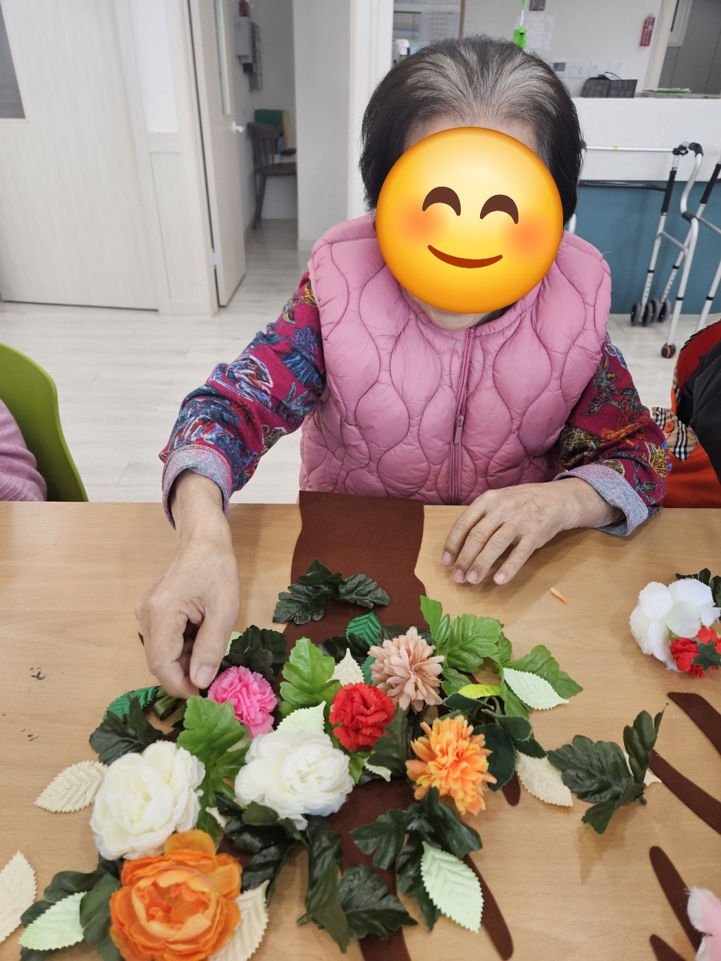 /user/b/bomsilvercare/editor/2412/7621bf52afd849f7ef37dae9103b3000_1734574008_2824.jpg 이미지크게보기